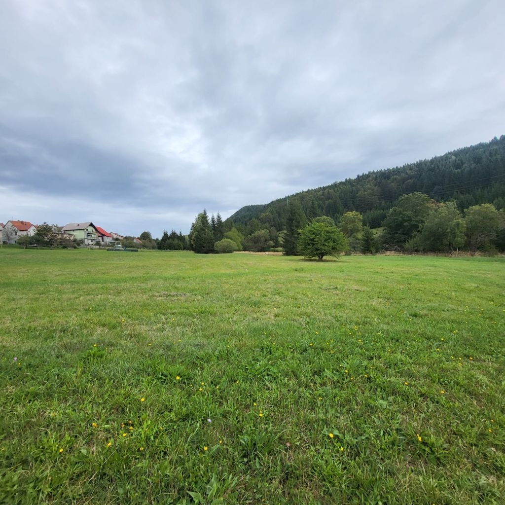 Pozemek Ravna Gora – 2