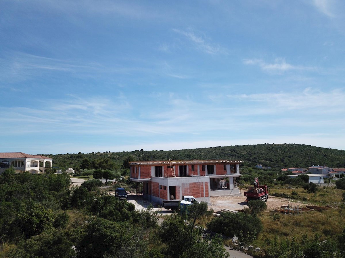 PRIMOŠTEN
