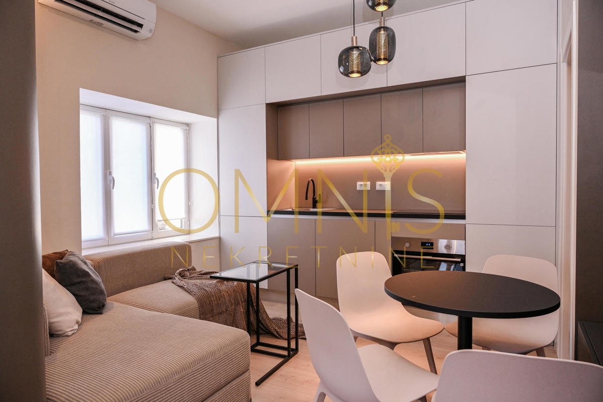 Appartamento BAKAR, 1.200 €