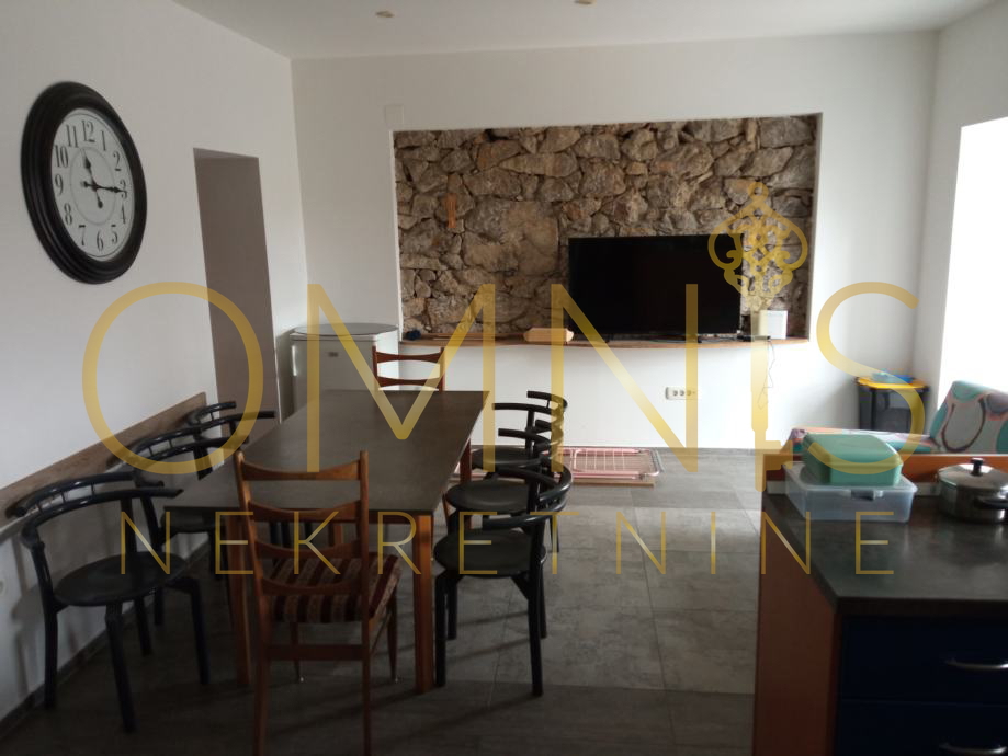 Appartamento KASTAV, 1.400 €