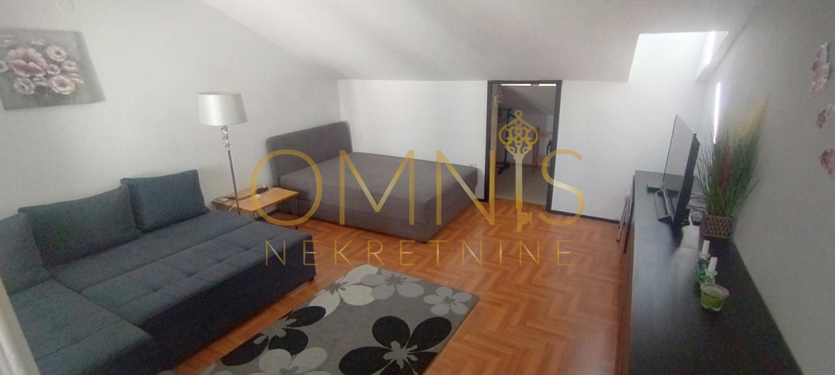 Appartamento RIJEKA, 650 €