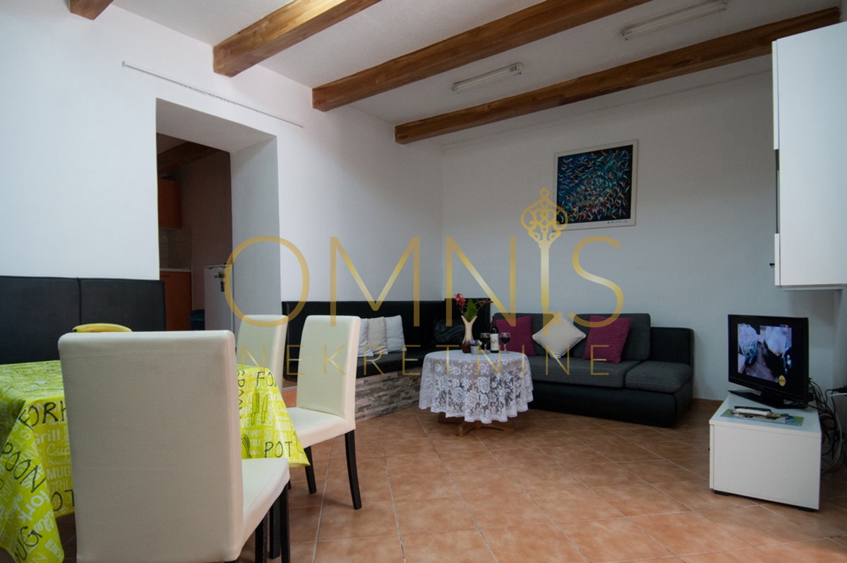 Appartamento LOVRAN, 500 €