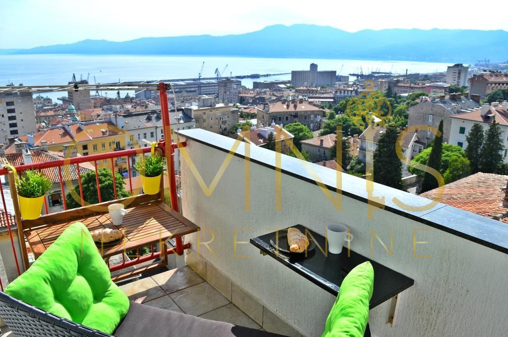 Appartamento RIJEKA, 700 €