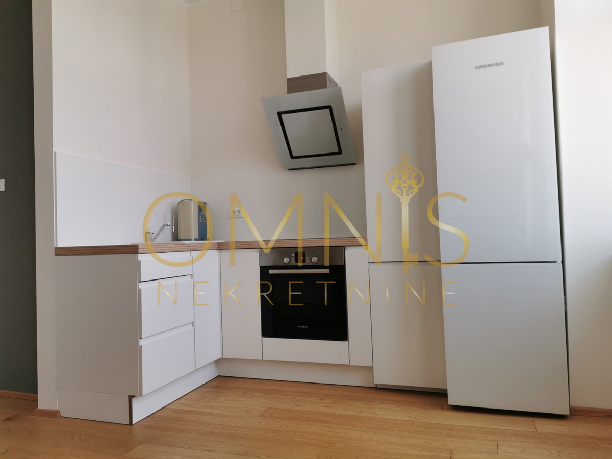 Appartamento RIJEKA, 650 €