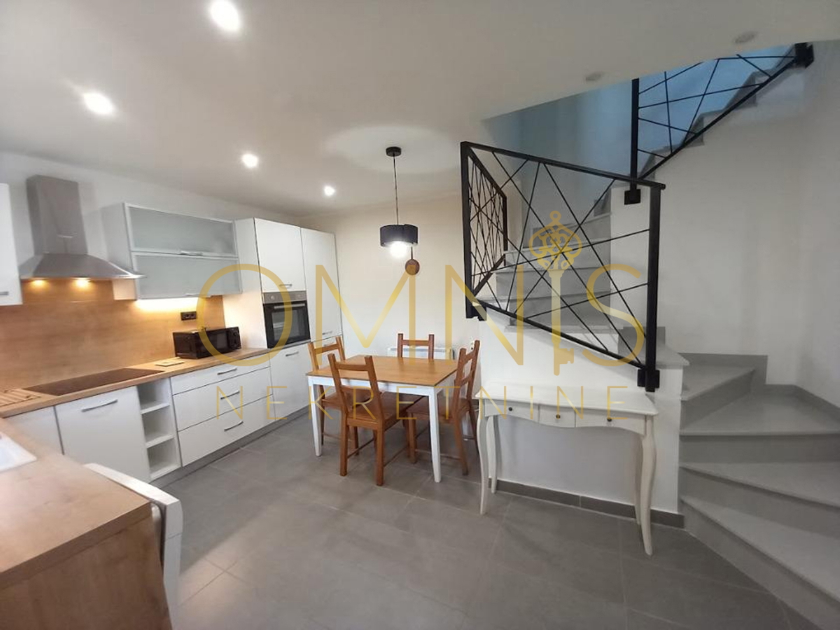 Appartamento KASTAV, 600 €