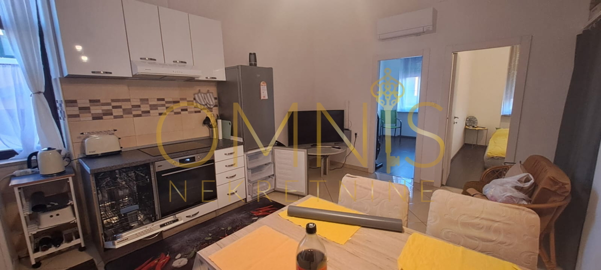 Appartamento RIJEKA, 600 €