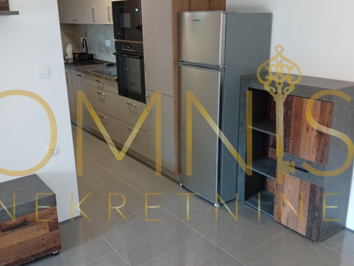 Квартира KOSTRENA, 700 €