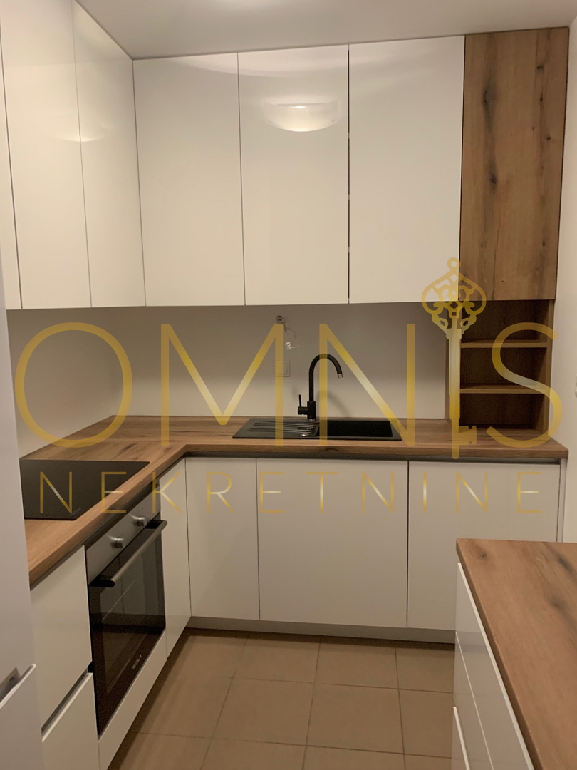 Appartamento RIJEKA, 700 €