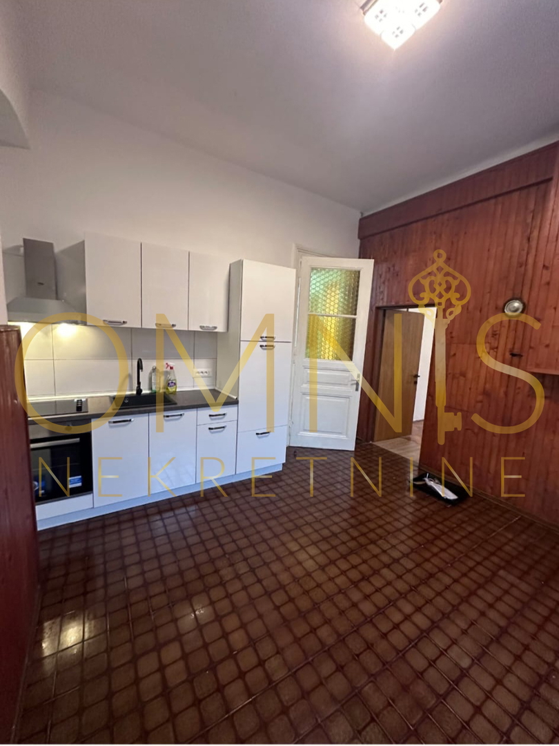 Appartamento RIJEKA, 250 €