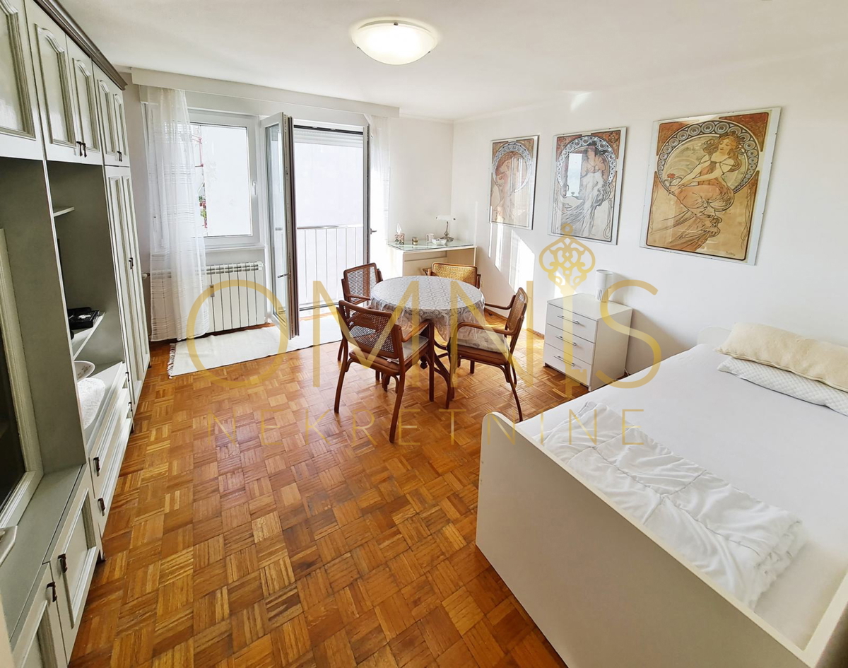 Appartamento RIJEKA, 450 €
