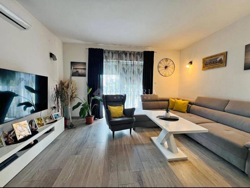 Appartamento BAKAR, 260.000 €