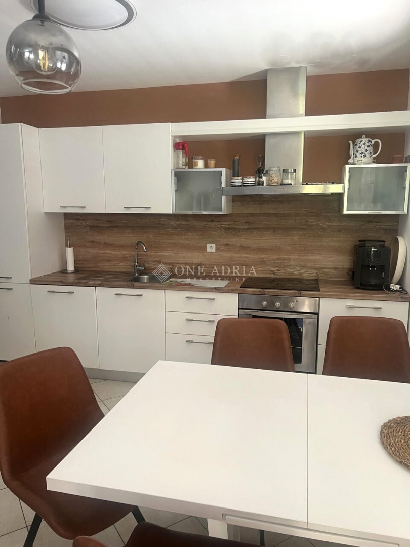 PINEZIĆI - ATRAKTIVNI APARTMAN – 3
