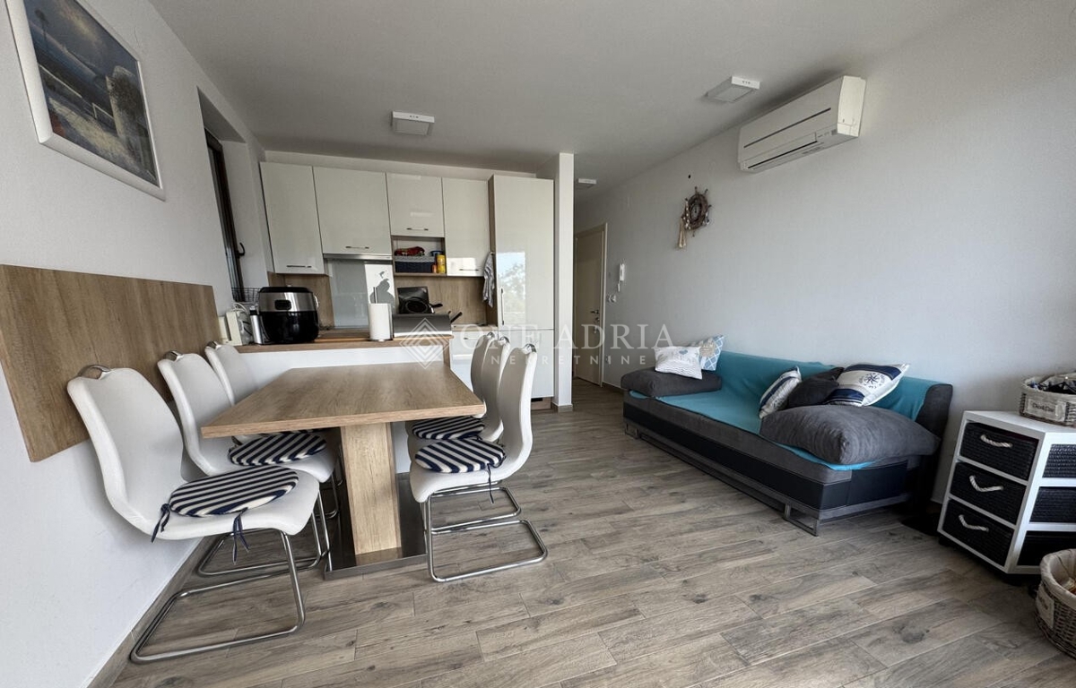 Appartamento KRK, 300.000 €