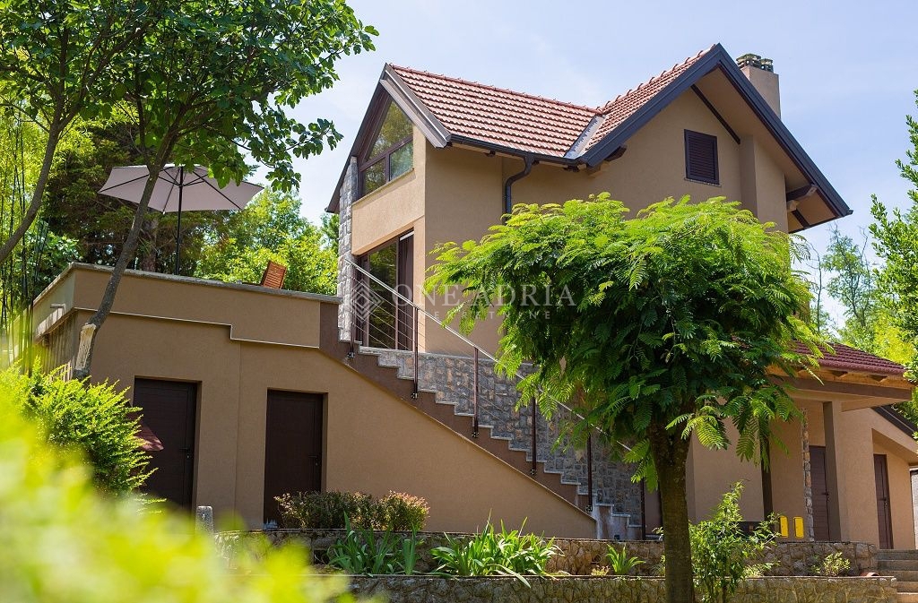 Дом ČAVLE, 494.000 €