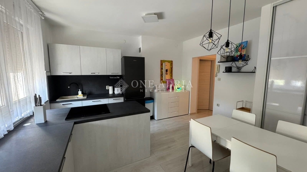 Appartamento RIJEKA, 850 €
