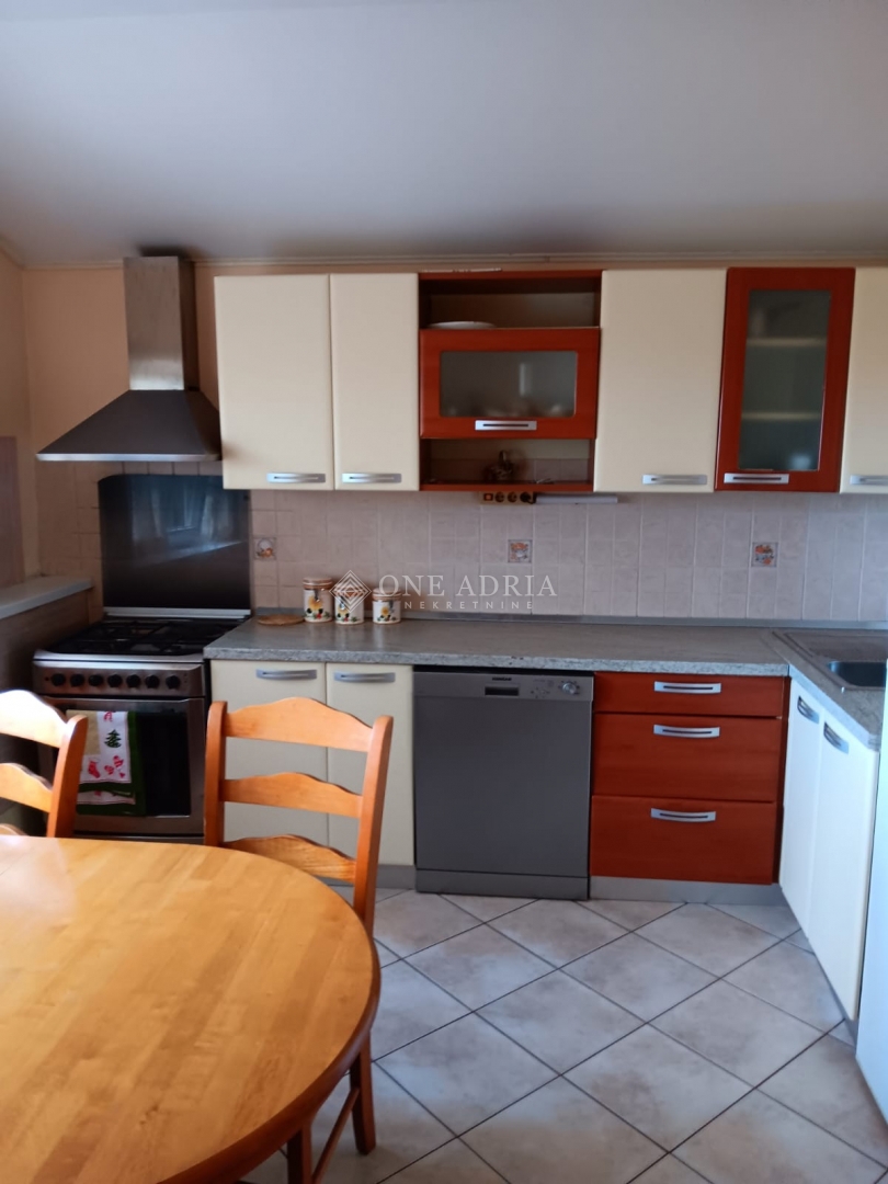 Квартира KOSTRENA, 600 €