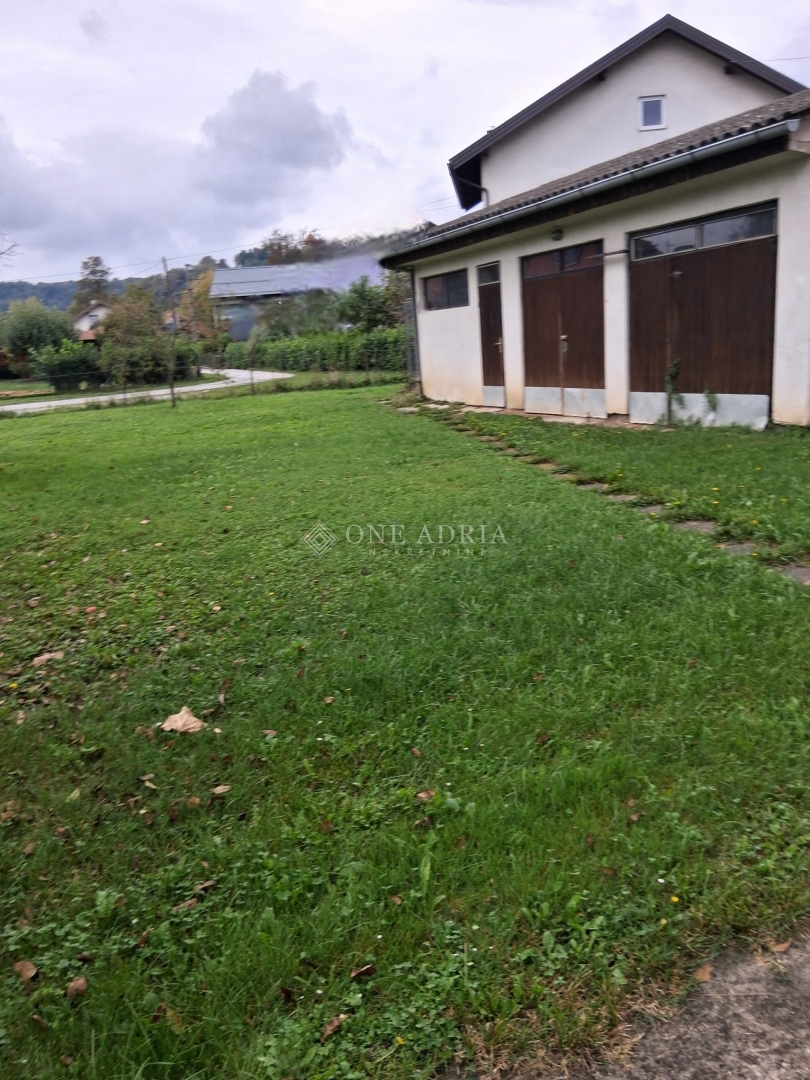 Дом KARLOVAC, 170.000 €
