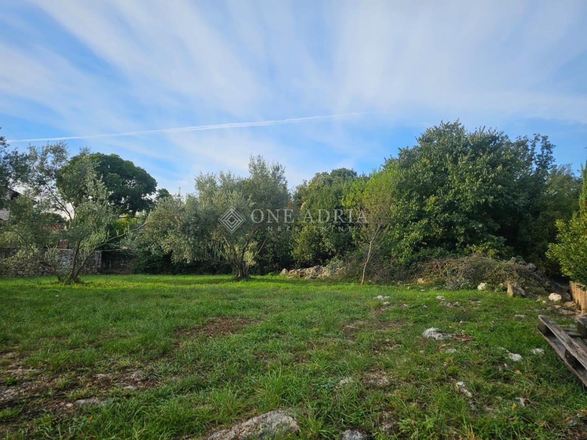 Участок KRK, 198.000 €