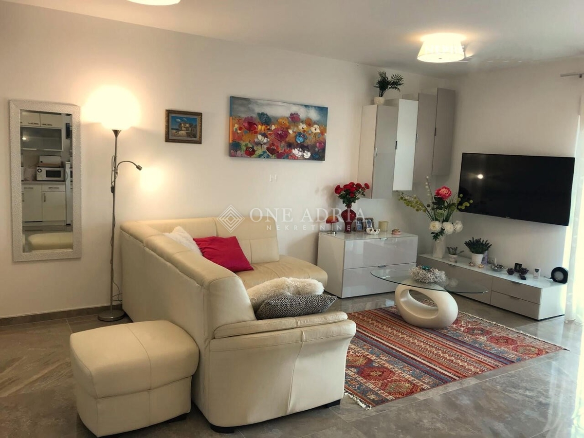 Дом NOVIGRAD, 402.000 €