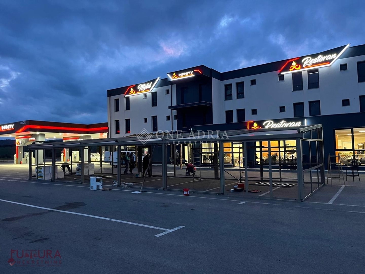 Locale commerciale UDBINA, 5.900.000 €