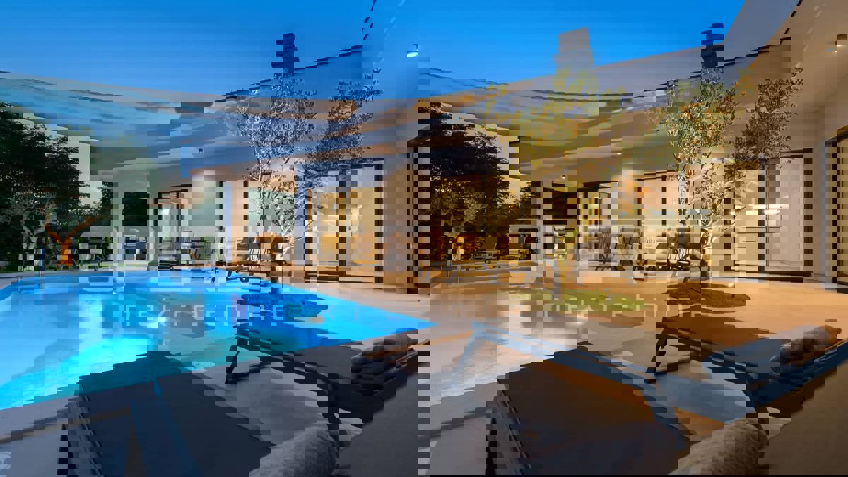 Дом ROVINJ, 690.000 €