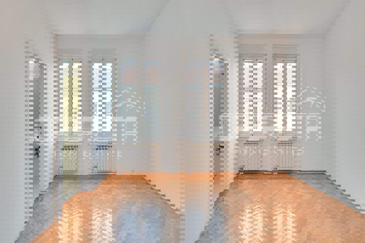 Коммерческая площадь ZAGREB, 2.200 €