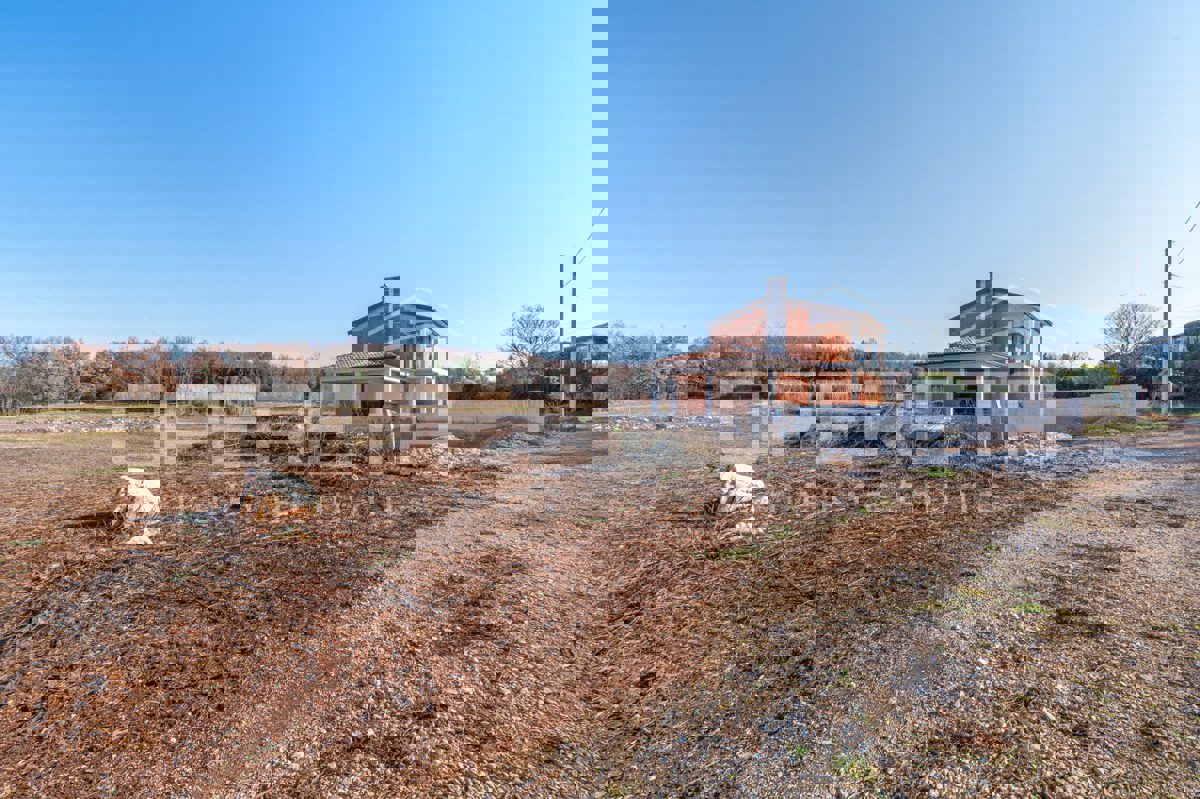 Участок VIŠNJAN, 78.000 €