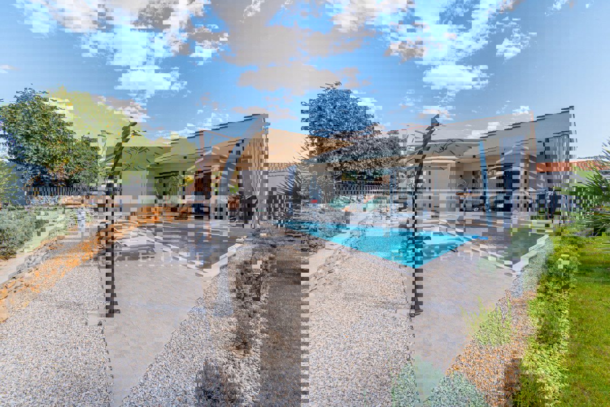 SVETI LOVREČ PAZENATIČKI