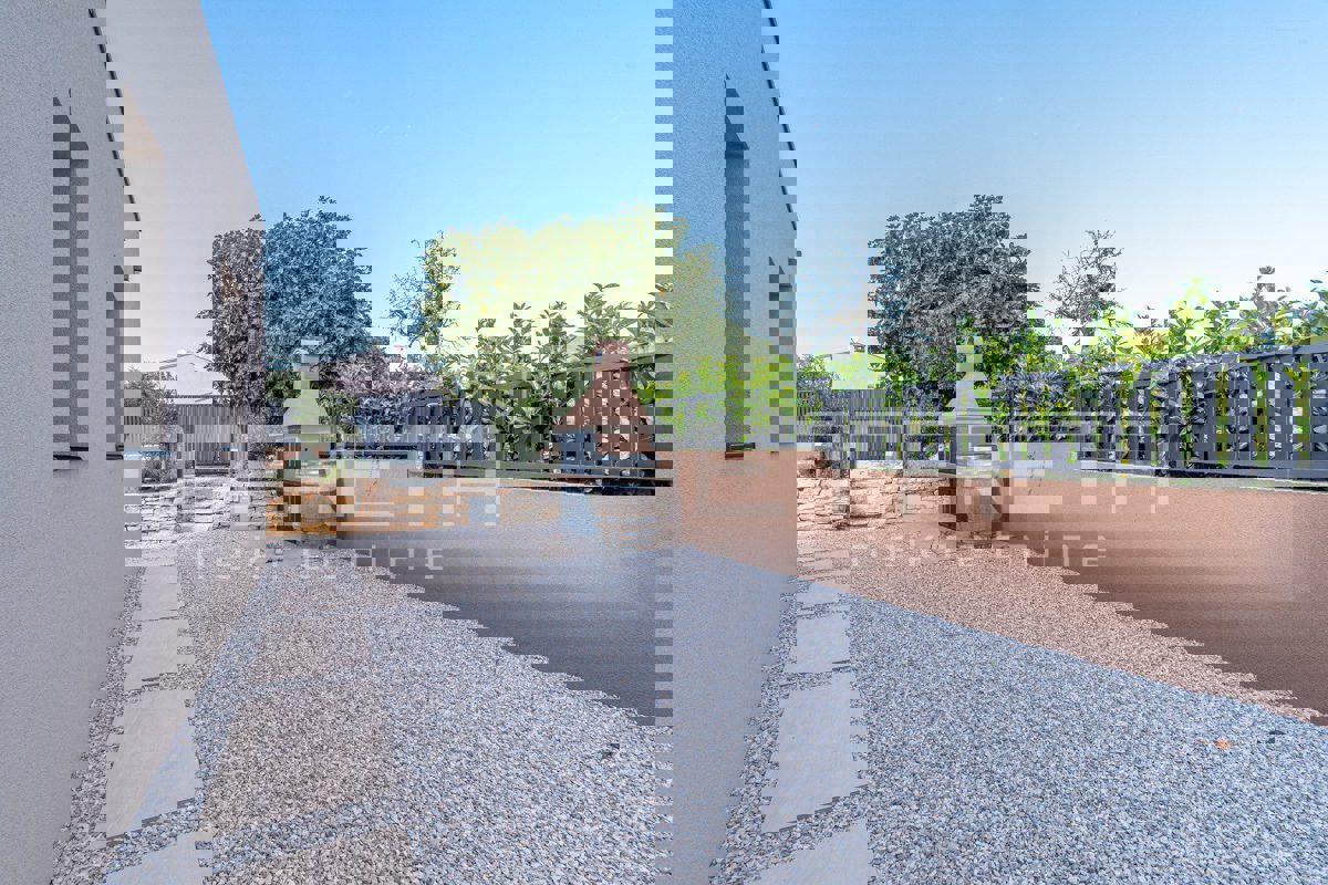 SVETI LOVREČ PAZENATIČKI