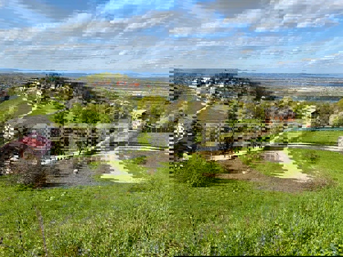 Участок SAMOBOR, 91.190 €