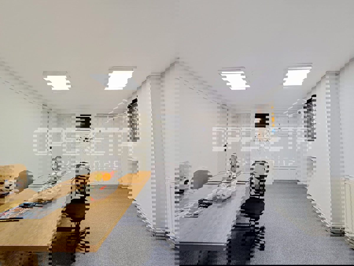 Locale commerciale ZAGREB, 650.000 €