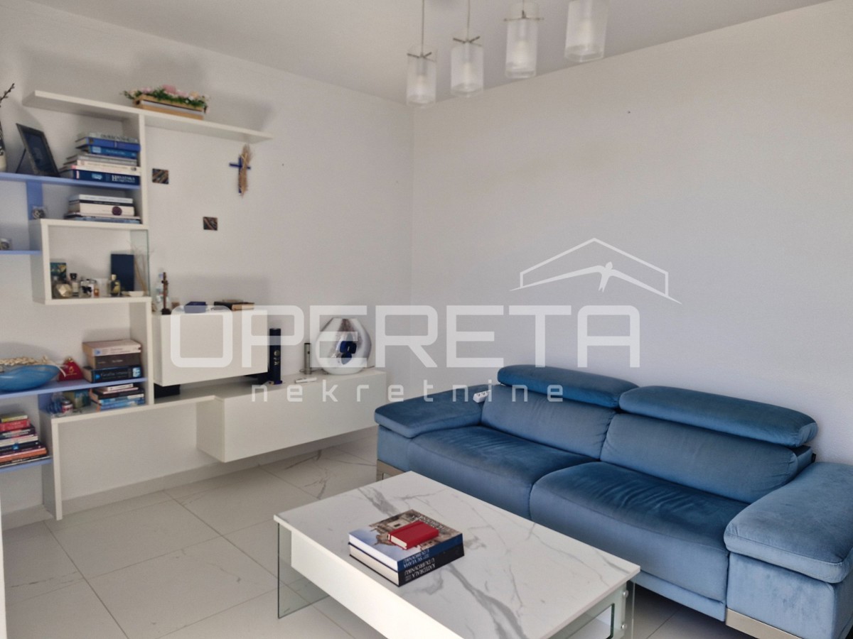 Moderner Wohnraum 45 m2 mit Blick auf das Meer und die Stadt – Dubrovnik – 2