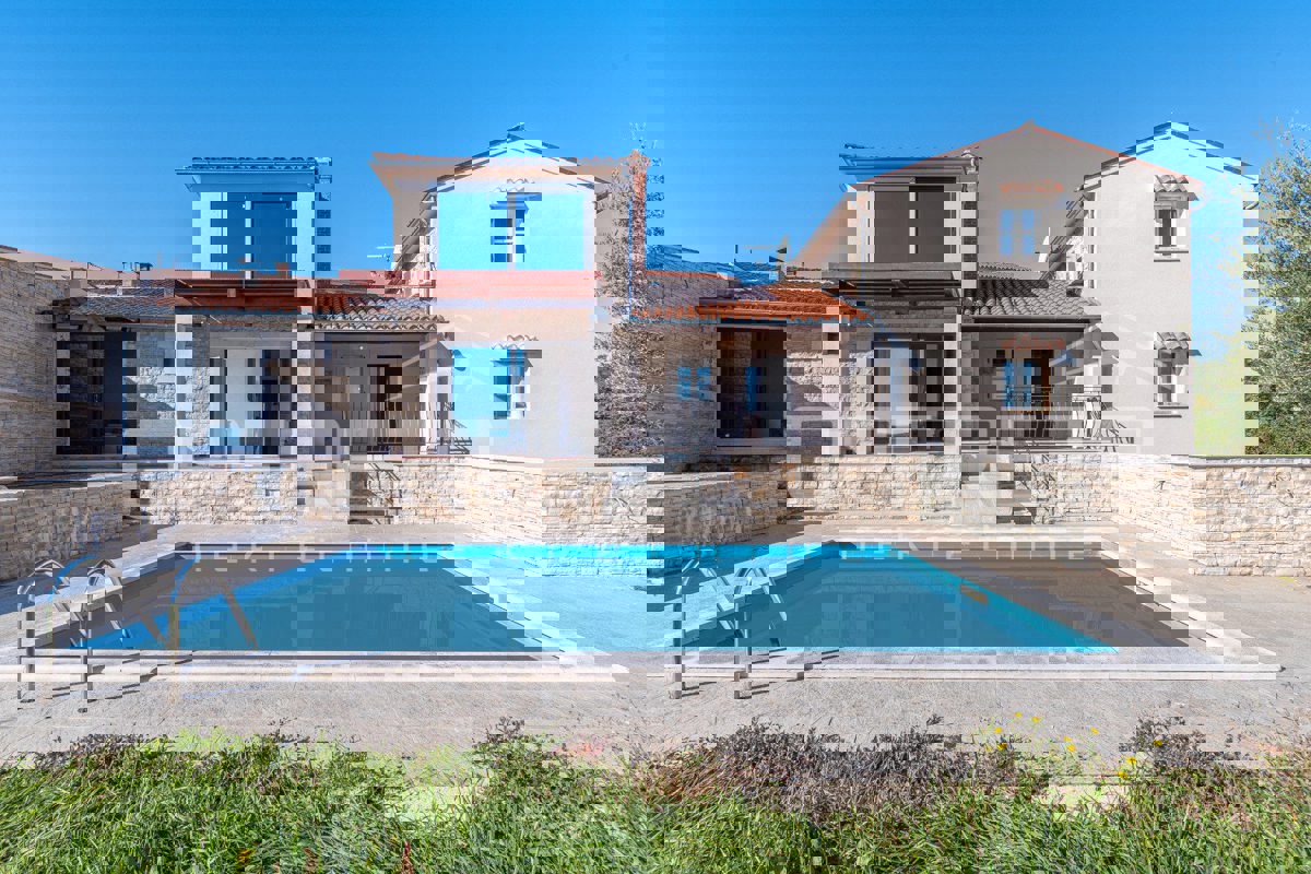 Casa VIŽINADA, 1.190.000 €