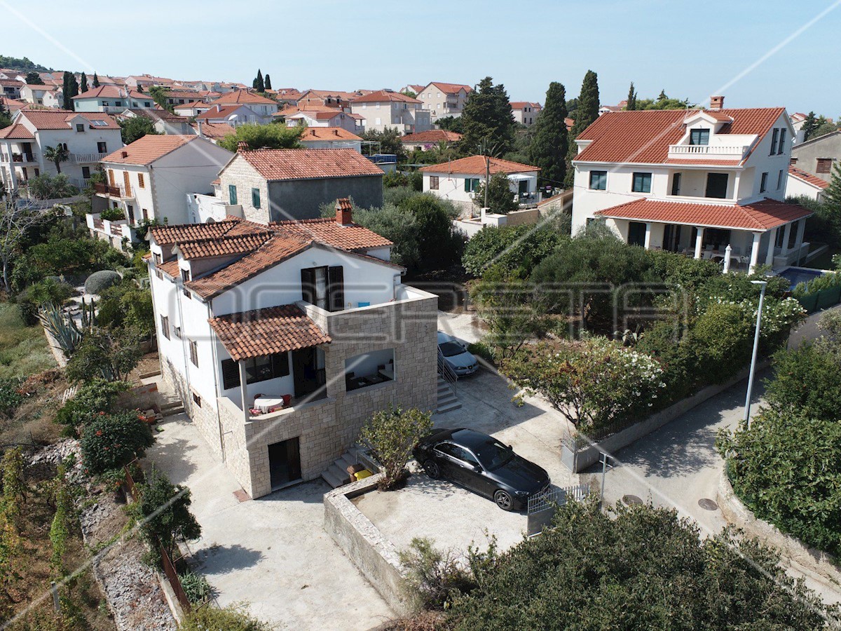 BRAČ
