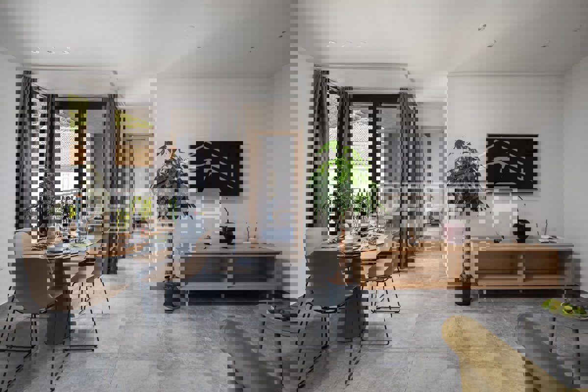 Appartamento VIS, 325.000 €