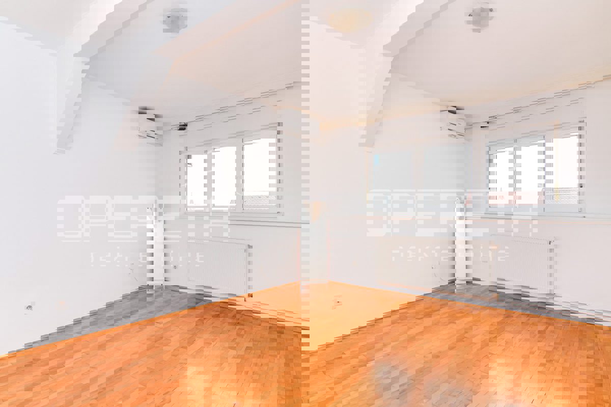 Коммерческая площадь ZAGREB, 1.700 €