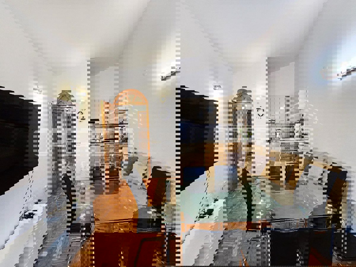 Appartamento KAŠTELA, 260.000 €