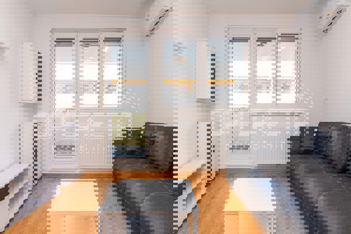 Appartamento ZAGREB, 850 €