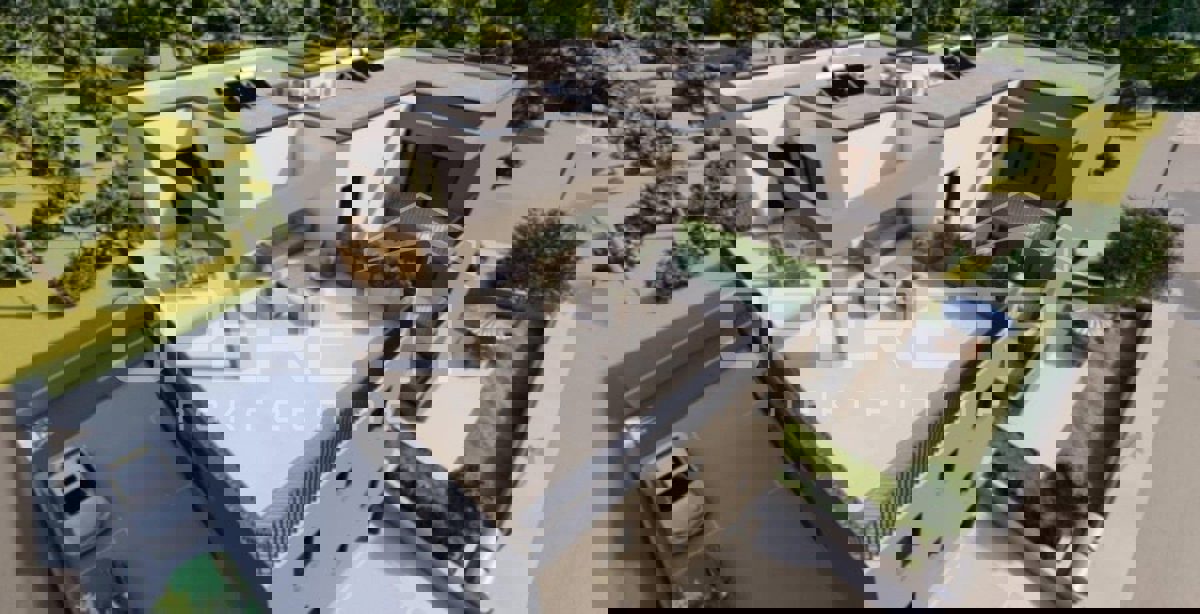 Квартира DUGOPOLJE, 188.400 €