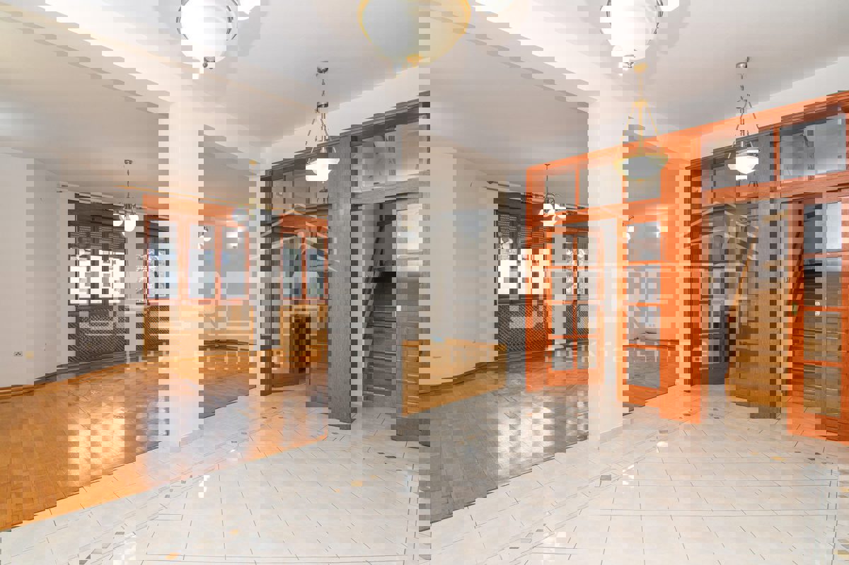 Дом ZAGREB, 5.000 €