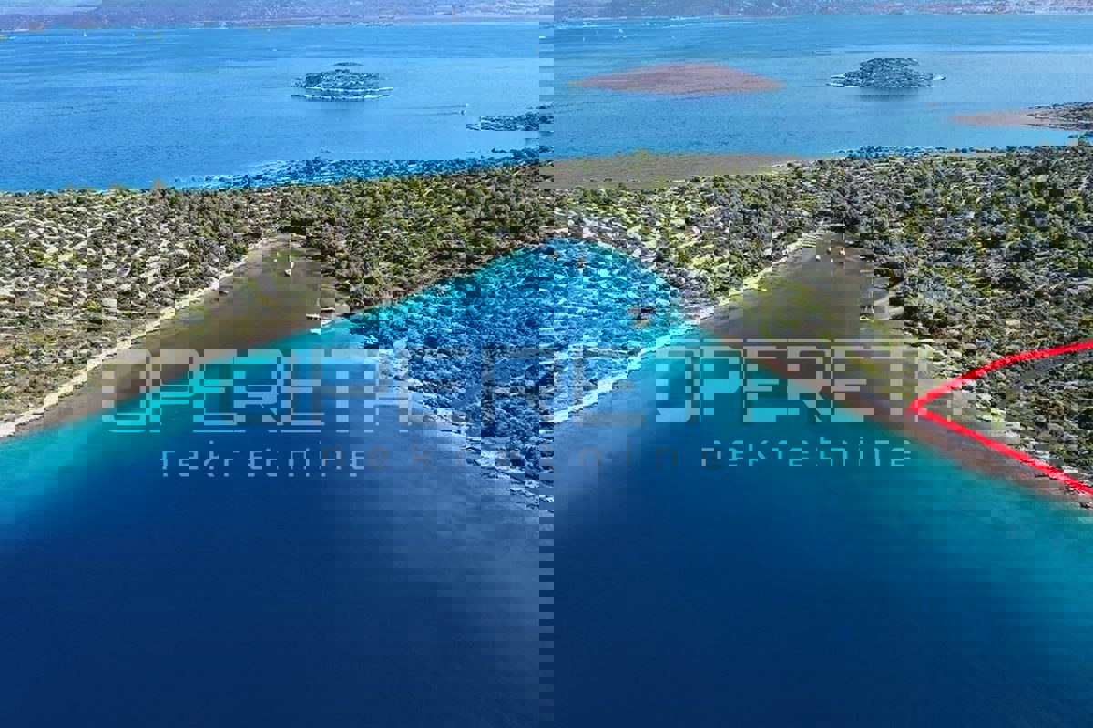 Участок ŠIBENIK, 195.000 €