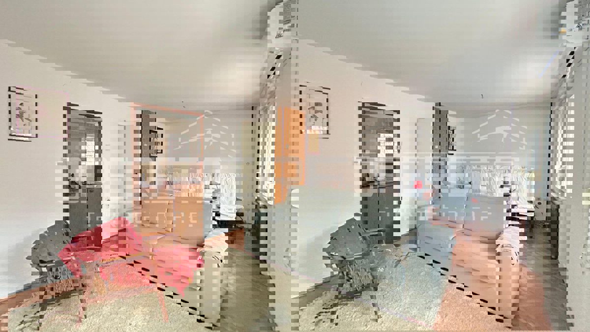 Дом OSIJEK, 210.000 €