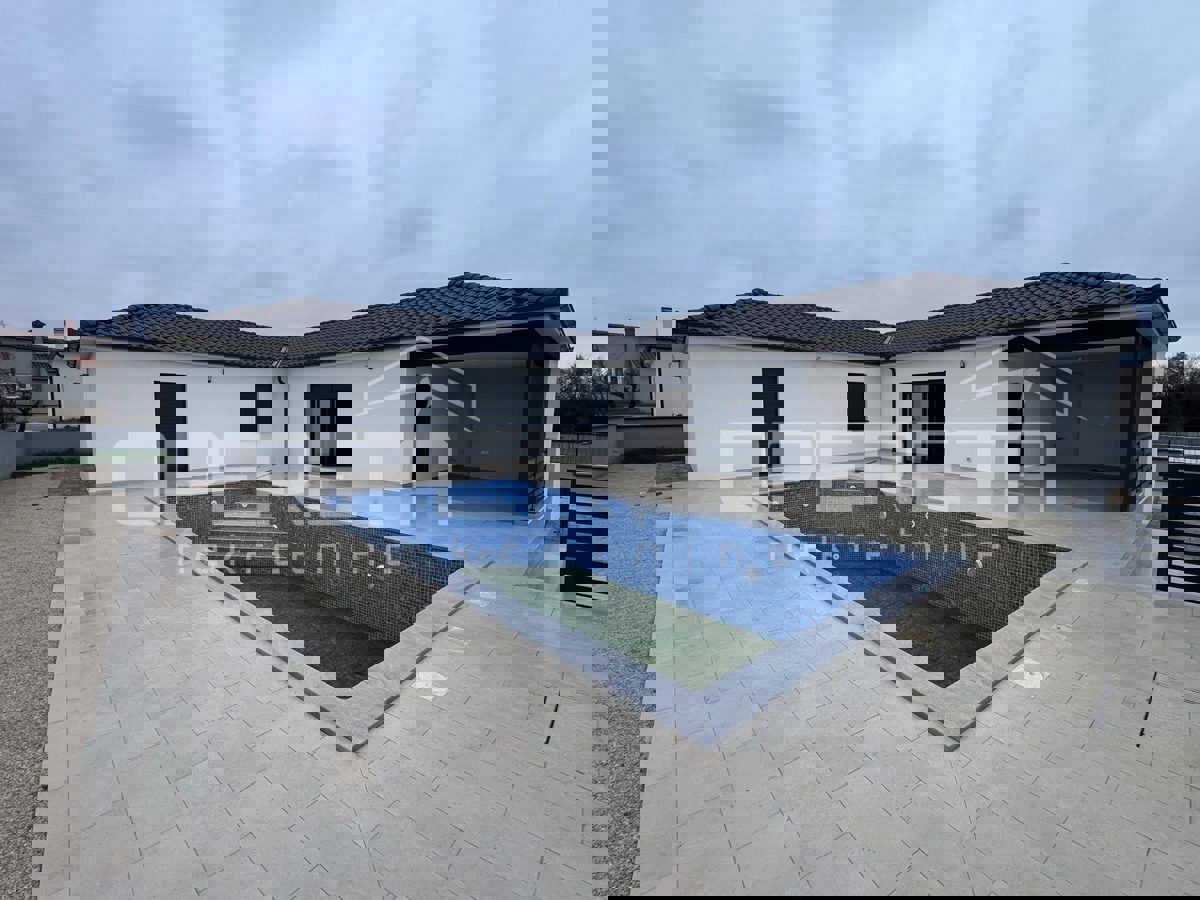 Casa MARČANA, 399.000 €