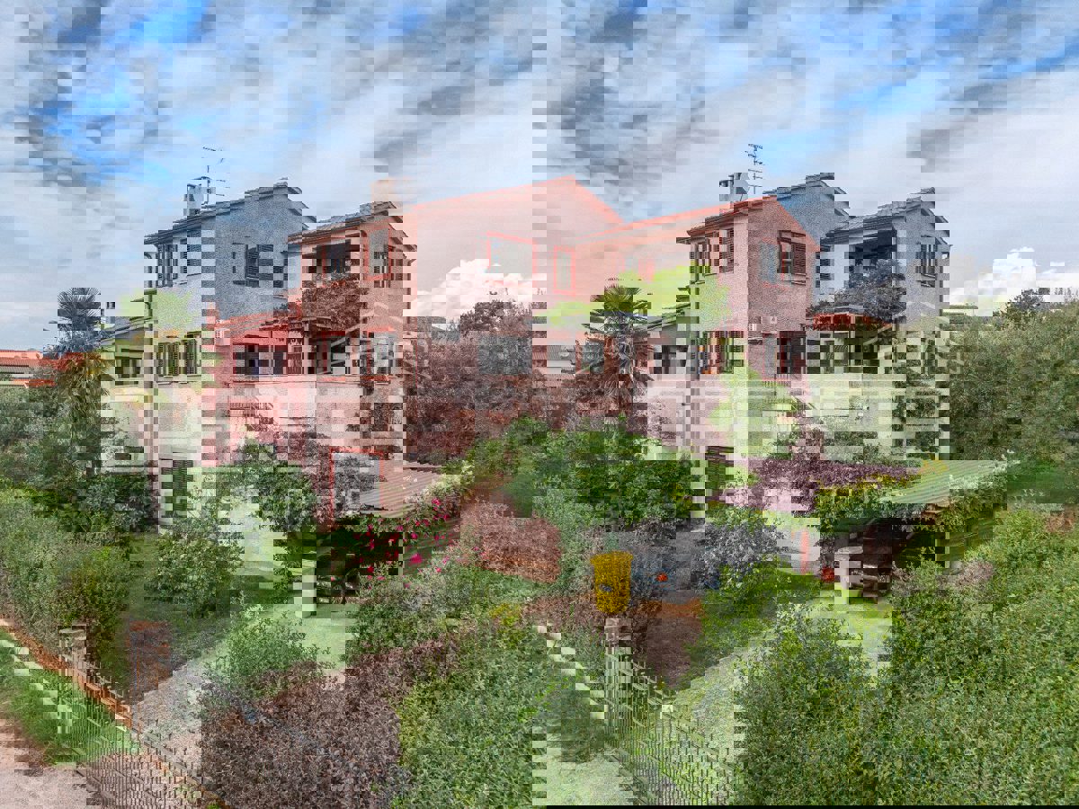 Дом POREČ, 360.000 €