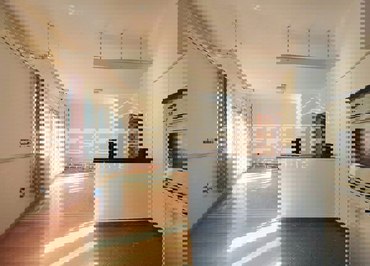 Appartamento ZAGREB, 334.000 €