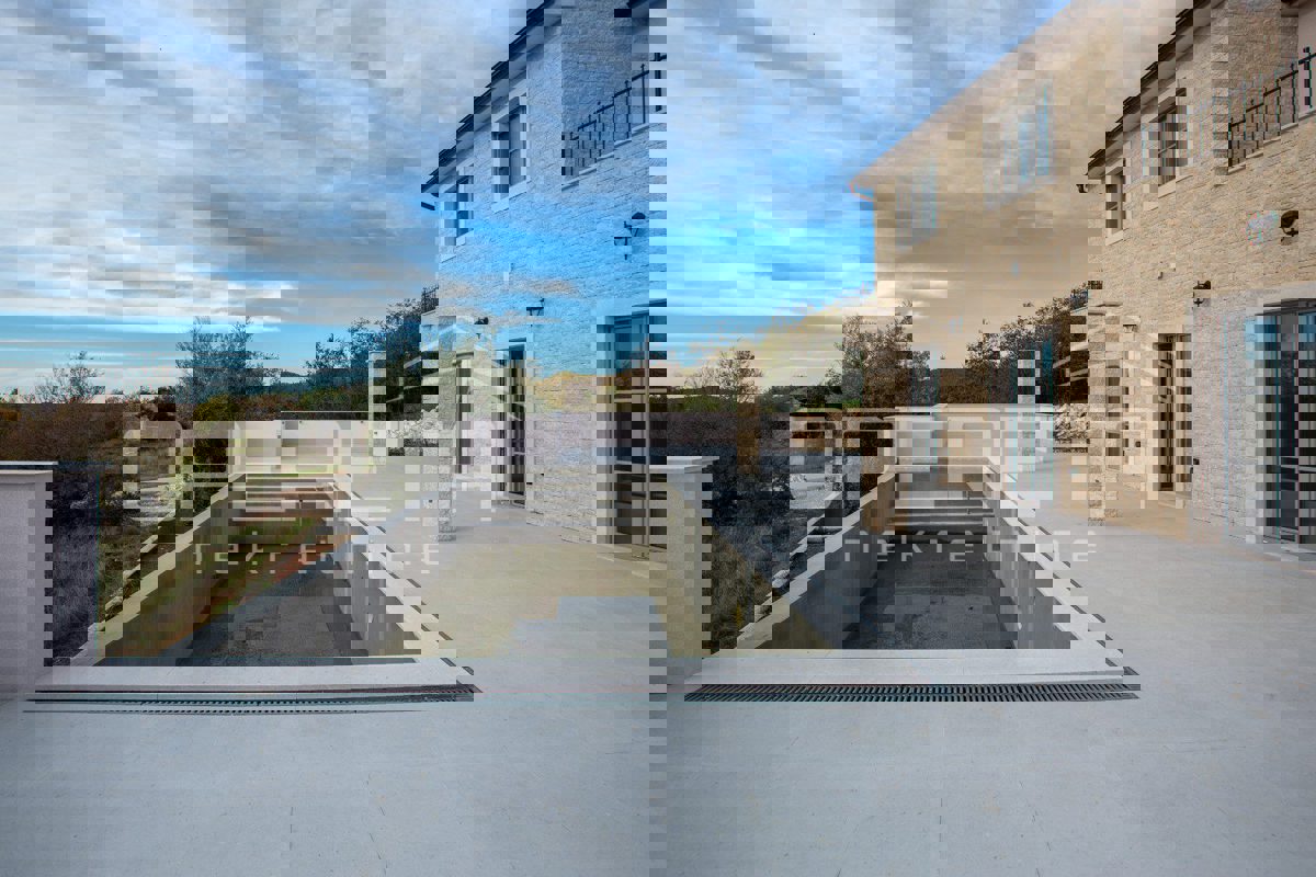 SVETI LOVREČ PAZENATIČKI