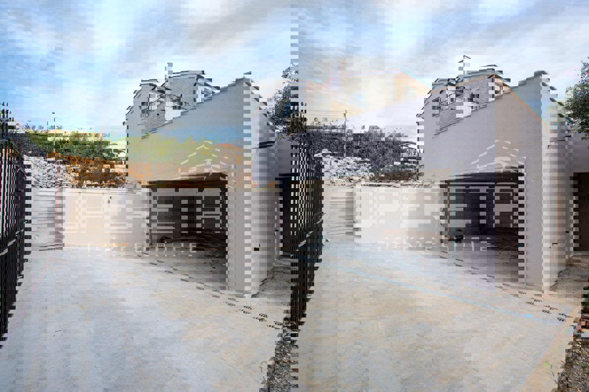 SVETI LOVREČ PAZENATIČKI