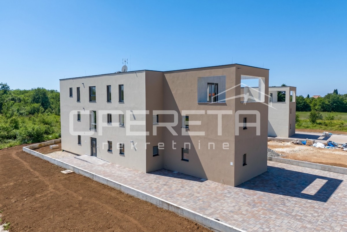 ISTRA, POREČ – Stan na prvom katu u novogradnji, blizina plaže