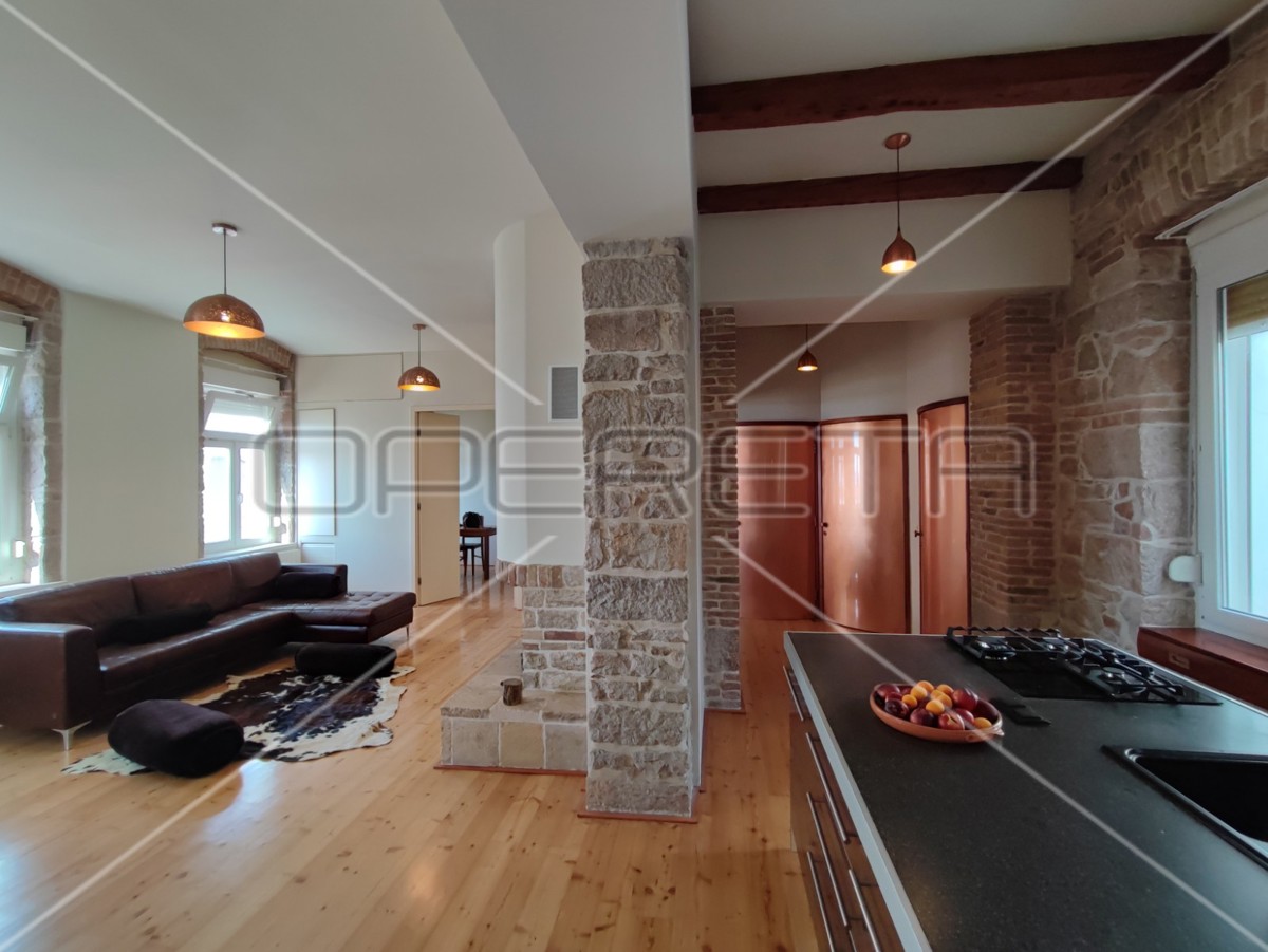 Unique three-room apartment, 94 m2, Branimirova obala, Zadar