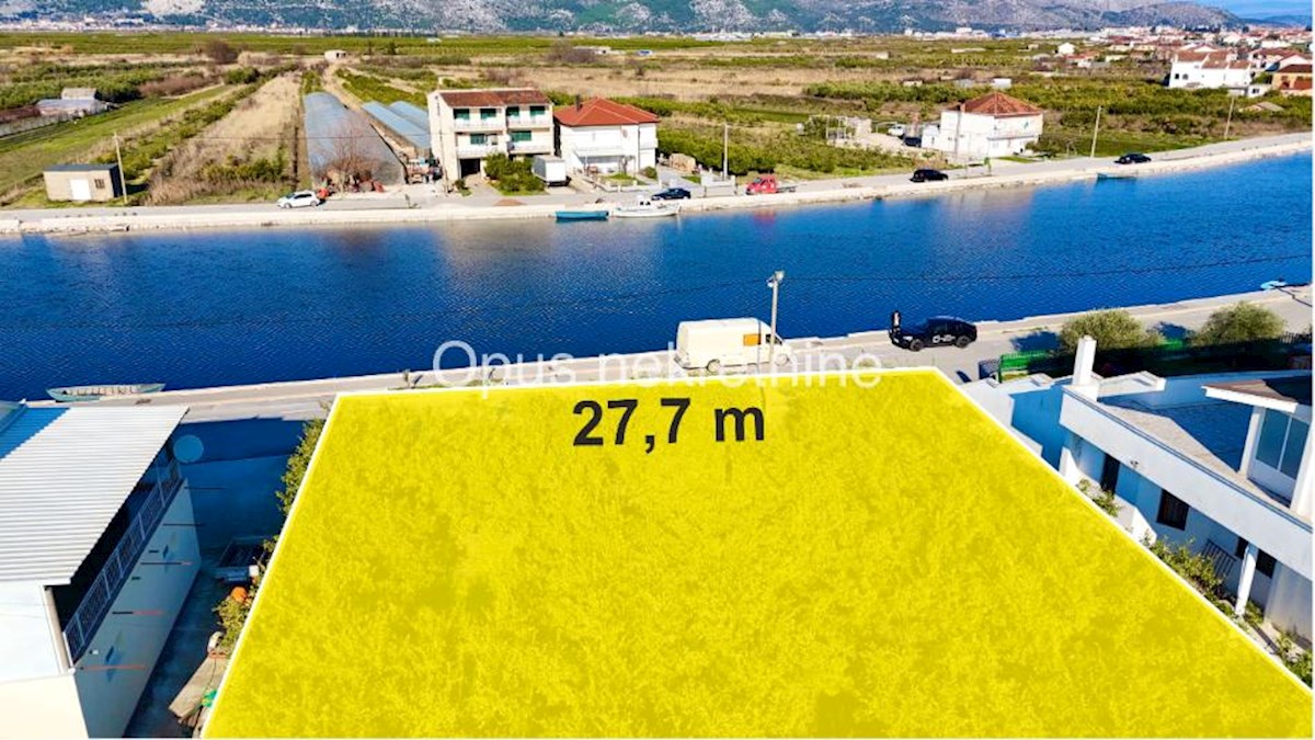 Terreno SLIVNO, 187.000 €